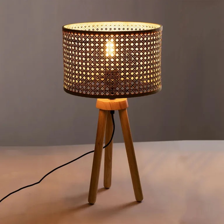 Boho-chic elegant modern sytle indoor natural rattan wood table lamp lighting factory best price